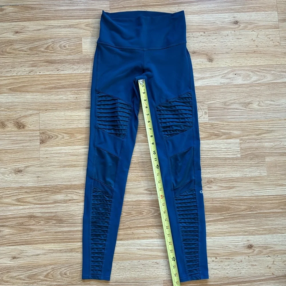 Alo Moto Leggings - size S